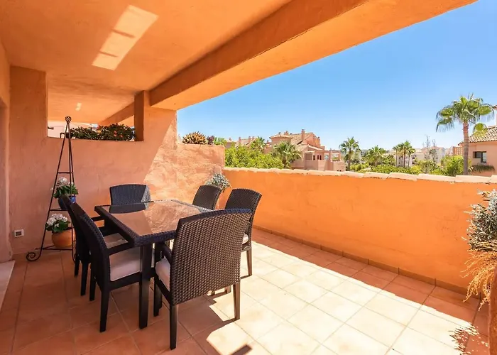 Flamenco Rose Apartment *